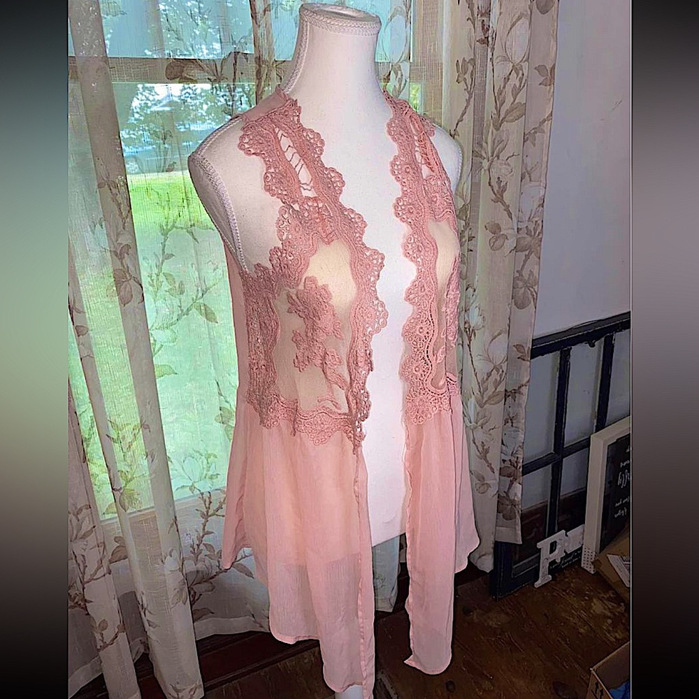 No Boundaries, Pink Sleeveless, Cardigan Size Lg